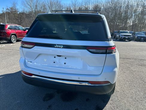 Used 2022 Jeep Grand Cherokee Limited 4xe image 6