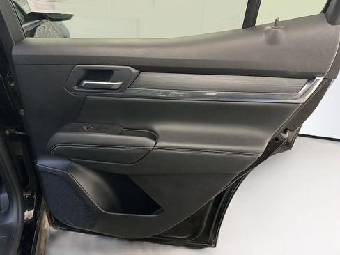 Used 2025 GMC Terrain Elevation image 31