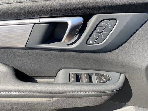 New 2026 Buick Enclave Preferred w/ Power Package image 17