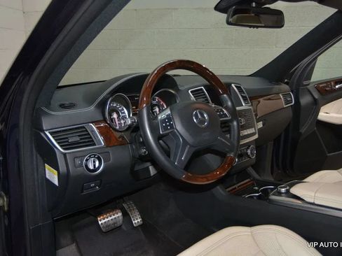Used 2012 Mercedes-Benz ML 63 AMG 4MATIC image 11