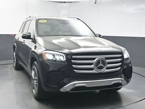 Used 2025 Mercedes-Benz GLS 450 GLS 450 image 2