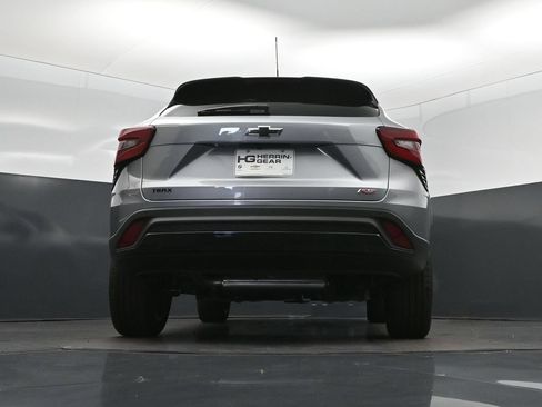 New 2026 Chevrolet Trax RS w/ Sunroof Package FWD image 40