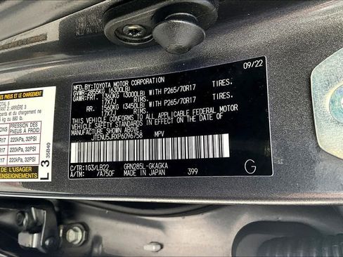 Certified 2023 Toyota 4Runner SR5 Premium w/ Moonroof Package image 17