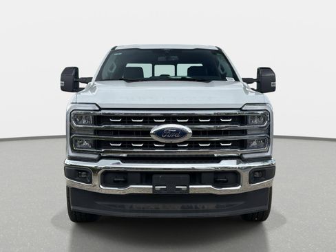 Used 2024 Ford F250 Lariat AWD/4WD image 9