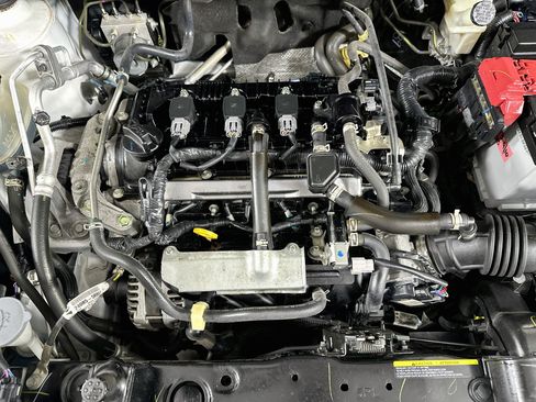Used 2024 Nissan Kicks SR FWD image 30
