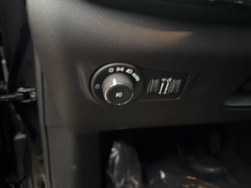 New 2026 Jeep Compass Latitude image 10