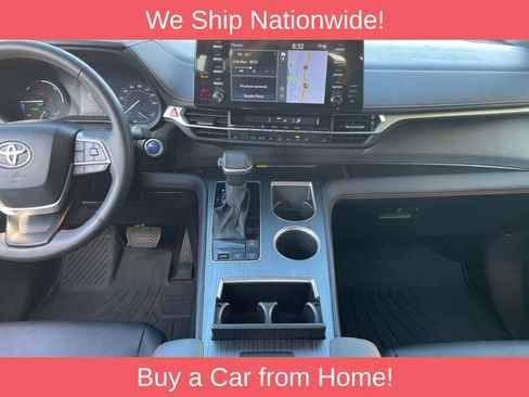 Used 2024 Toyota Sienna XSE w/ XSE Plus Package AWD/4WD image 13
