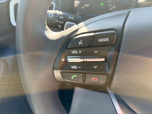 Used 2019 Hyundai Ioniq SEL image 22