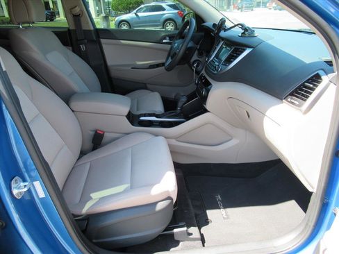 Used 2018 Hyundai Tucson SE w/ Cargo Package image 10