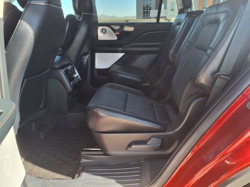 Used 2025 Lincoln Aviator Reserve w/ Equipment Group 201A AWD/4WD image 17