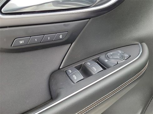 Used 2025 Buick Envision Sport Touring image 18