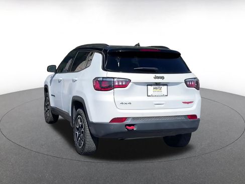 Used 2025 Jeep Compass Trailhawk image 11