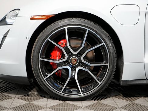 Used 2024 Porsche Taycan 4S w/ Premium Package image 42