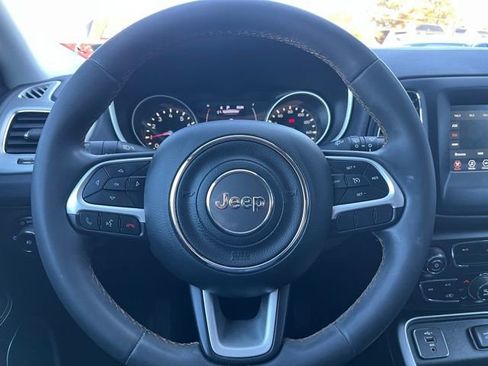 Used 2021 Jeep Compass Latitude FWD image 12
