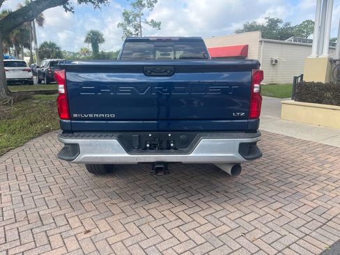 Used 2021 Chevrolet Silverado 3500 LTZ w/ LTZ Convenience Package AWD/4WD image 4