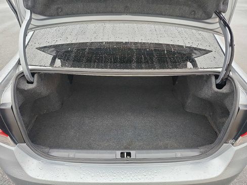 Used 2019 Subaru Impreza 2.0i Premium image 27