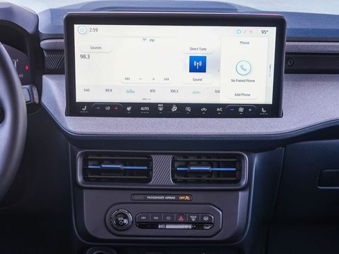 Used 2025 Ford Maverick XLT w/ XLT Luxury Package AWD/4WD image 13
