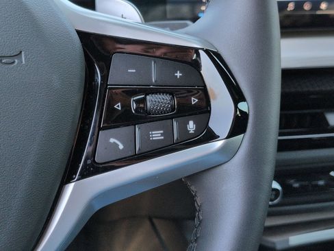 Used 2025 BMW 330i Sedan image 20