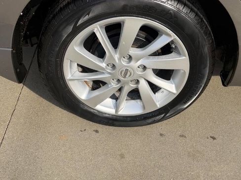 Used 2015 Nissan Sentra SV w/ Style Package image 12