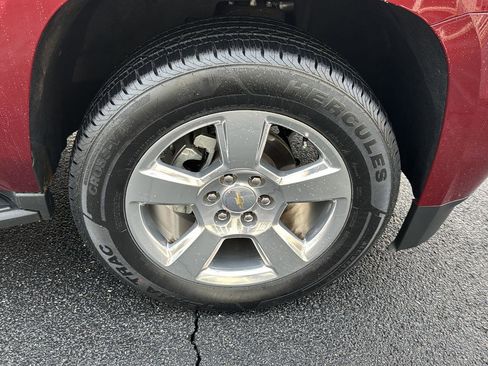 Used 2019 Chevrolet Tahoe LT w/ Luxury Package image 35