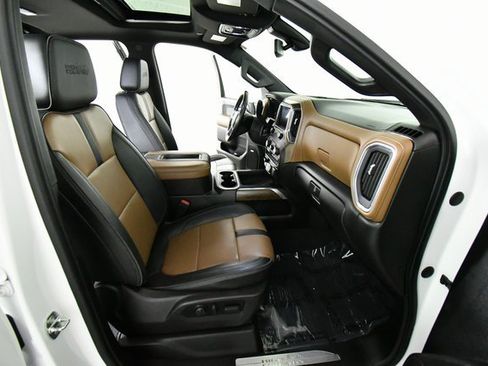 Used 2022 Chevrolet Silverado 1500 High Country w/ Safety Package II image 23