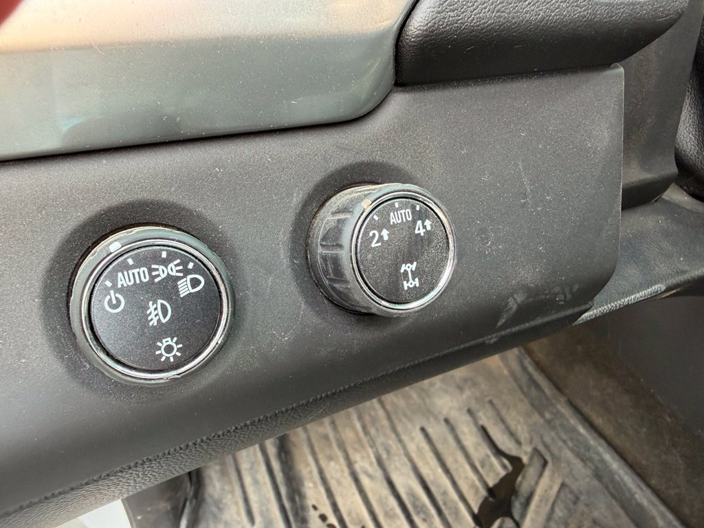 Used 2016 Chevrolet Suburban LTZ AWD/4WD image 6