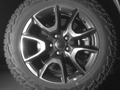 Used 2025 Jeep Compass Trailhawk AWD/4WD image 13