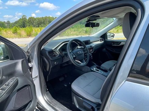 Used 2022 Ford Escape S FWD image 31
