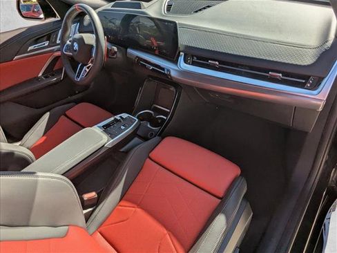 Used 2025 BMW X2 M35i w/ Premium Package image 22