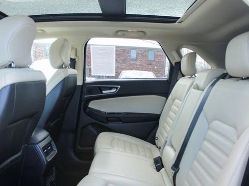 Used 2016 Ford Edge SEL w/ Equipment Group 201A image 31