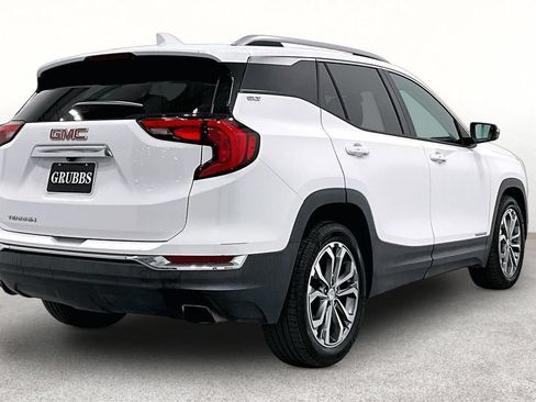 Used 2019 GMC Terrain SLT w/ Preferred Package FWD image 2