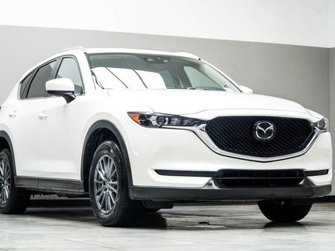 Used 2019 MAZDA CX-5 Touring FWD image 4