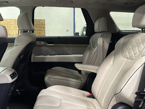Used 2021 Hyundai Palisade Calligraphy image 24