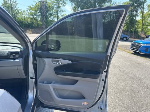 Used 2021 Honda Pilot Touring image 26