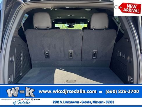 Used 2024 GMC Yukon AT4 AWD/4WD image 35