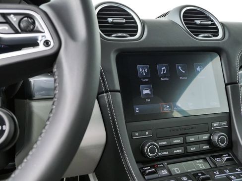 Certified 2025 Porsche 718 Cayman GTS RWD image 13