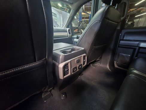 Used 2021 Ford F250 Lariat image 10