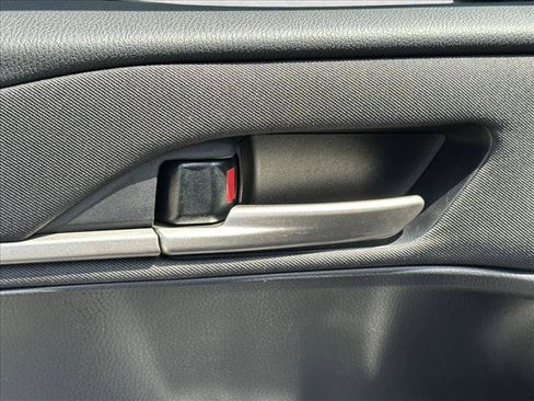 Used 2025 Toyota Camry LE FWD image 17