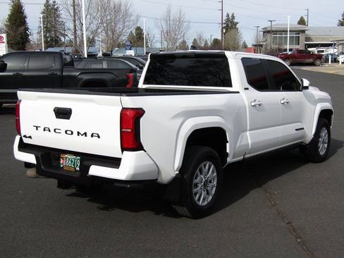 Certified 2025 Toyota Tacoma SR5 image 5