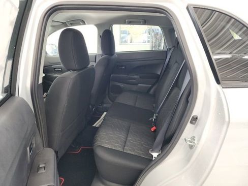 Used 2023 Mitsubishi Outlander Sport LE image 18