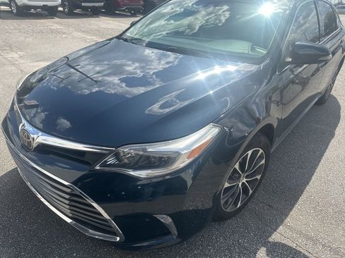 Used 2017 Toyota Avalon XLE Premium image 1