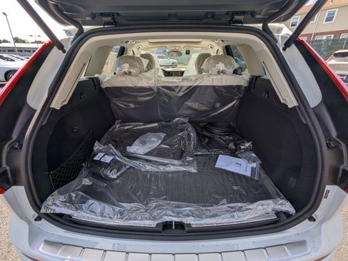 New 2025 Volvo XC60 T8 Plus w/ Protection Package Premier image 19