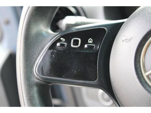 Used 2019 Mercedes-Benz Sprinter 170 image 18