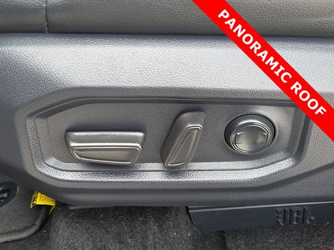 Used 2024 Toyota Tundra Limited AWD/4WD image 14
