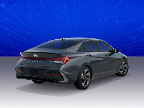 New 2026 Hyundai Elantra SEL Sport FWD image 4
