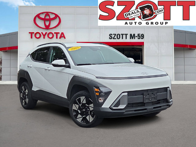 Used 2025 Hyundai Kona SEL AWD/4WD image 1