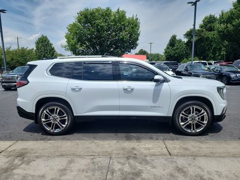 Certified 2026 GMC Acadia Denali Ultimate AWD/4WD image 9