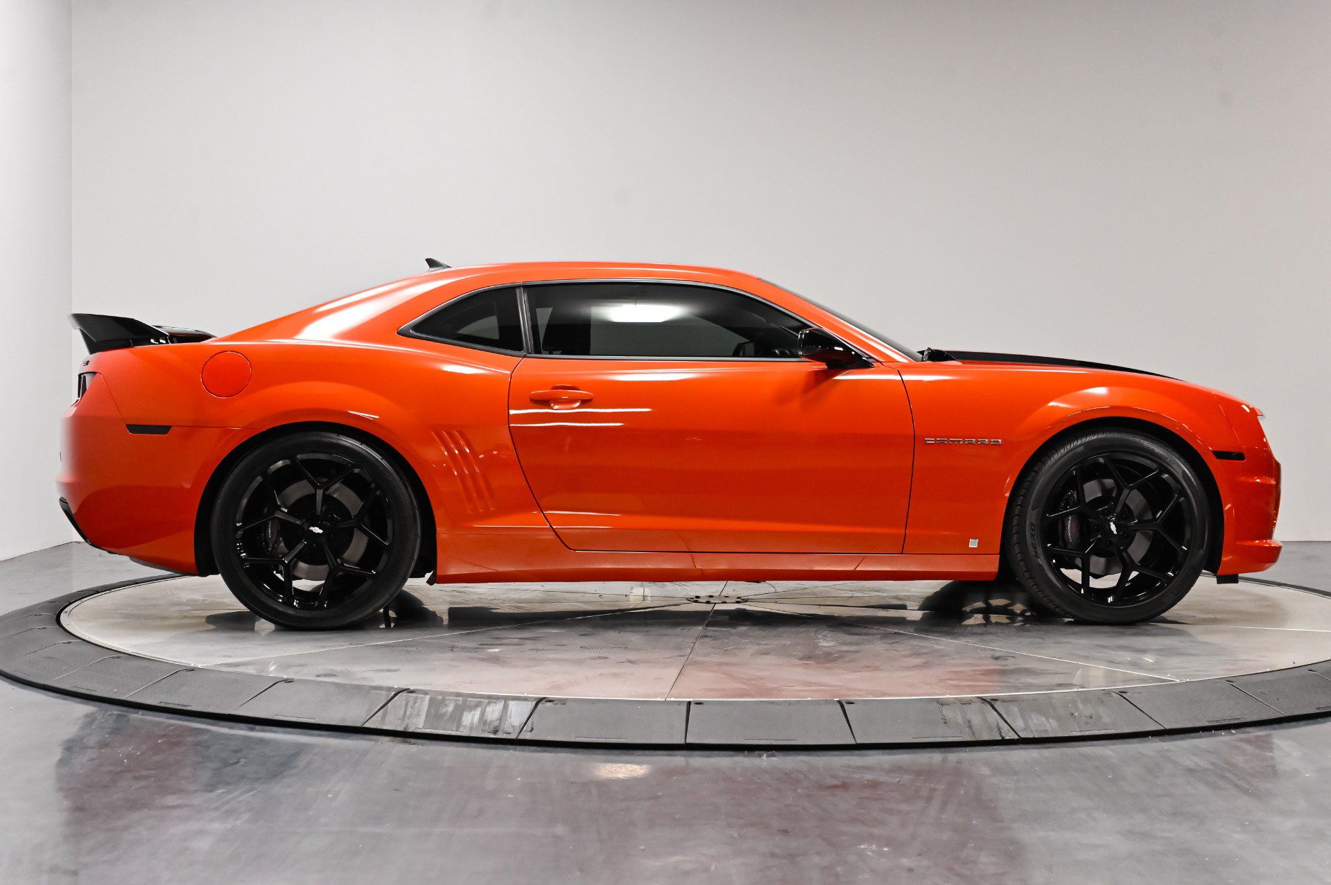 Used 2010 Chevrolet Camaro SS w/ RS Package RWD image 12
