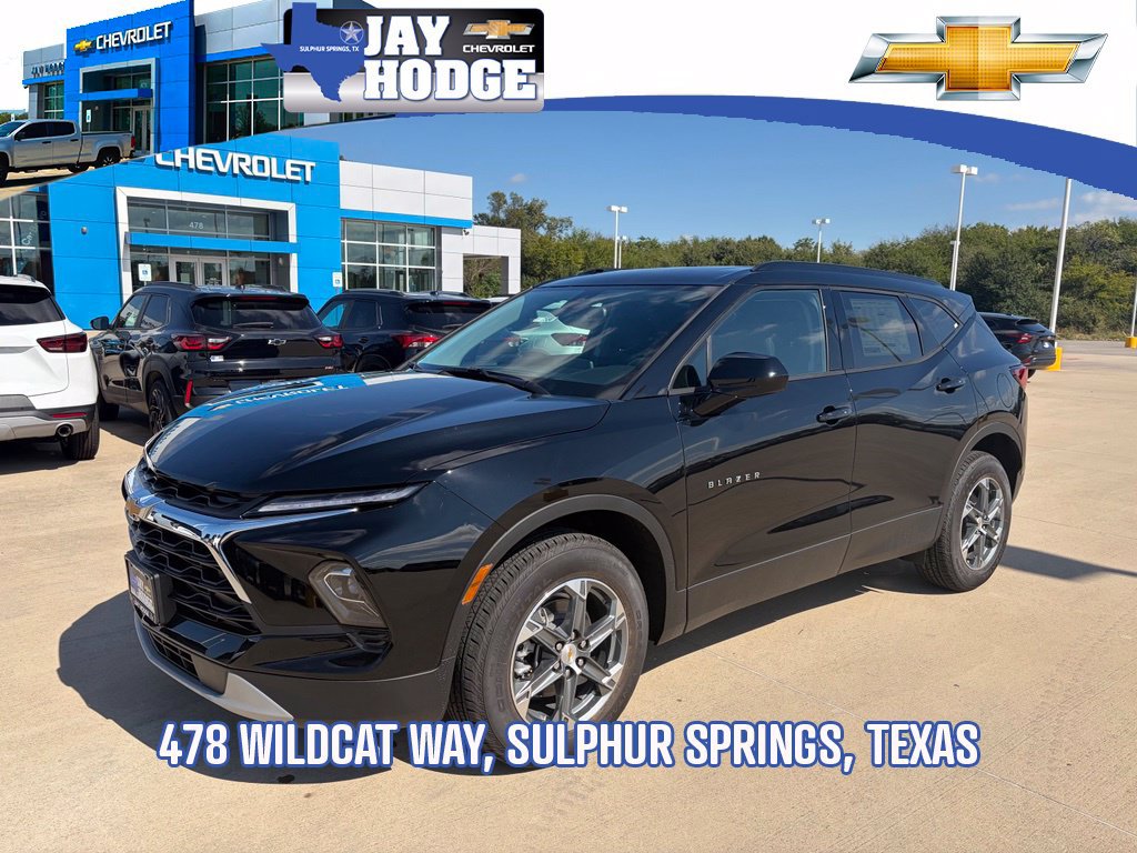 New 2026 Chevrolet Blazer LT w/ Convenience Package FWD image 1