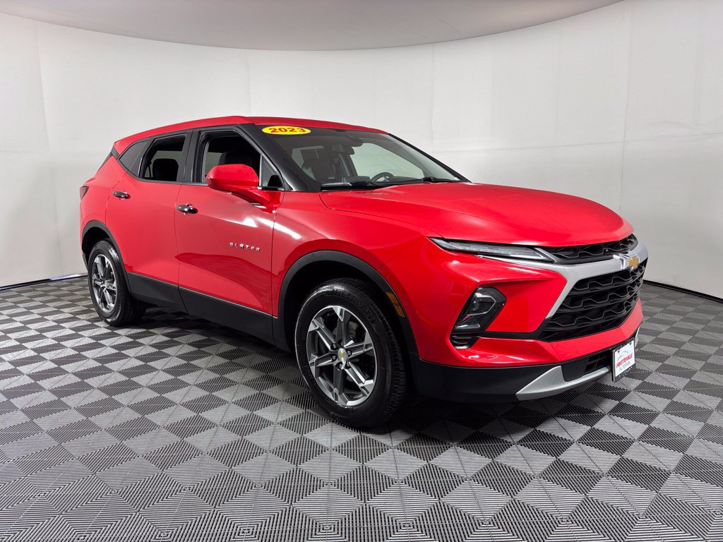 Used 2023 Chevrolet Blazer LT FWD image 18